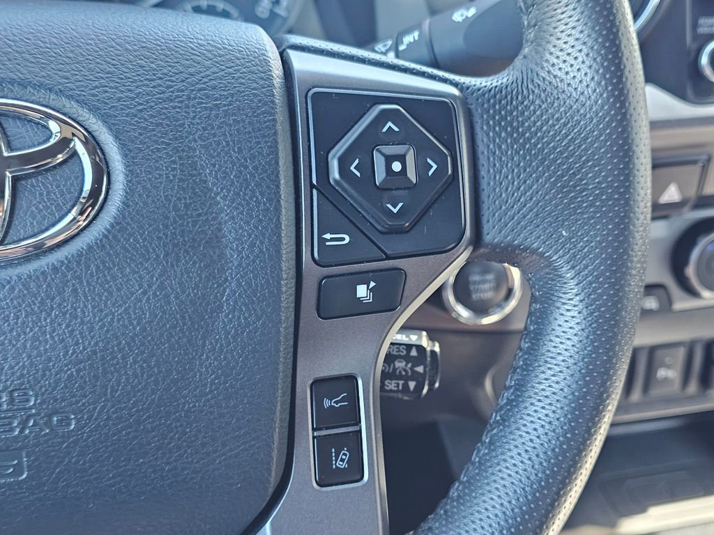 Used 2020 Toyota Tacoma TRD Off-Road w/ Technology Package image 21