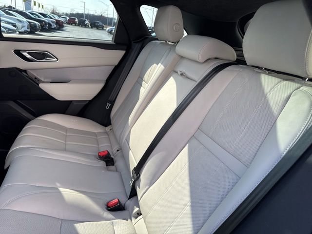 Used 2023 Land Rover Range Rover Velar R-Dynamic S image 9