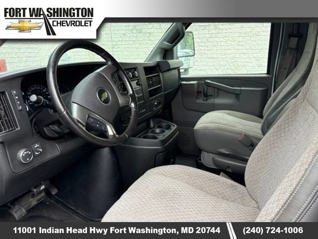 Used 2019 Chevrolet Express 3500 w/ Power Convenience Package RWD image 5