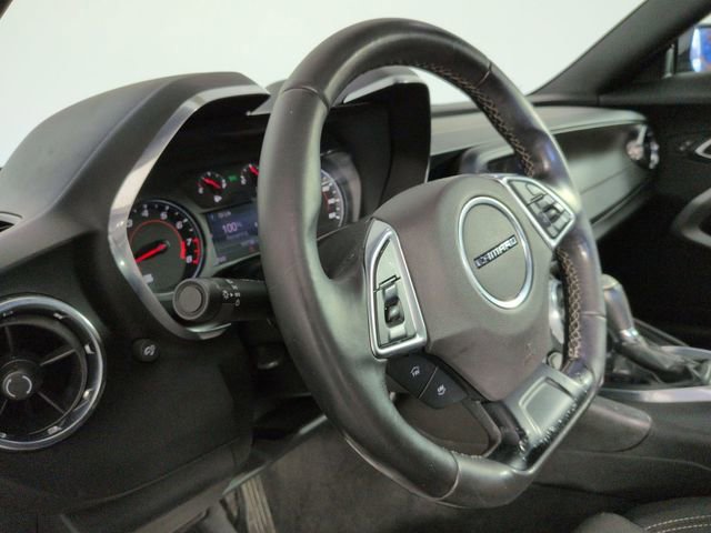 Used 2020 Chevrolet Camaro LT image 13