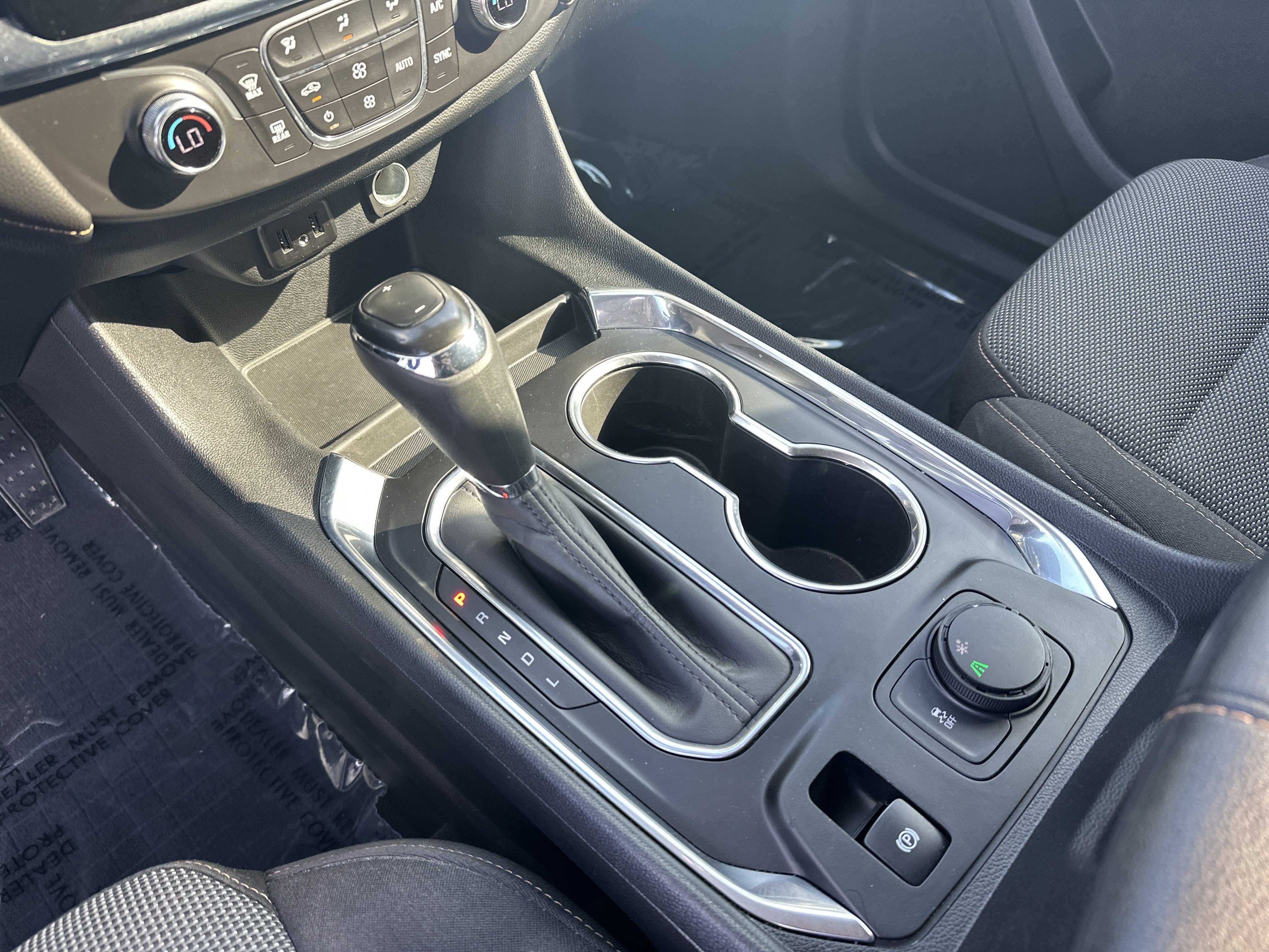 Used 2020 Chevrolet Traverse LS FWD image 26