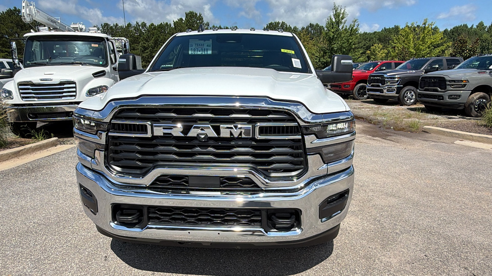 New 2026 RAM 3500 Tradesman w/ Chrome Appearance Group A AWD/4WD image 3