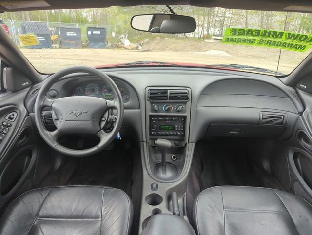 Used 2001 Ford Mustang Convertible RWD image 14