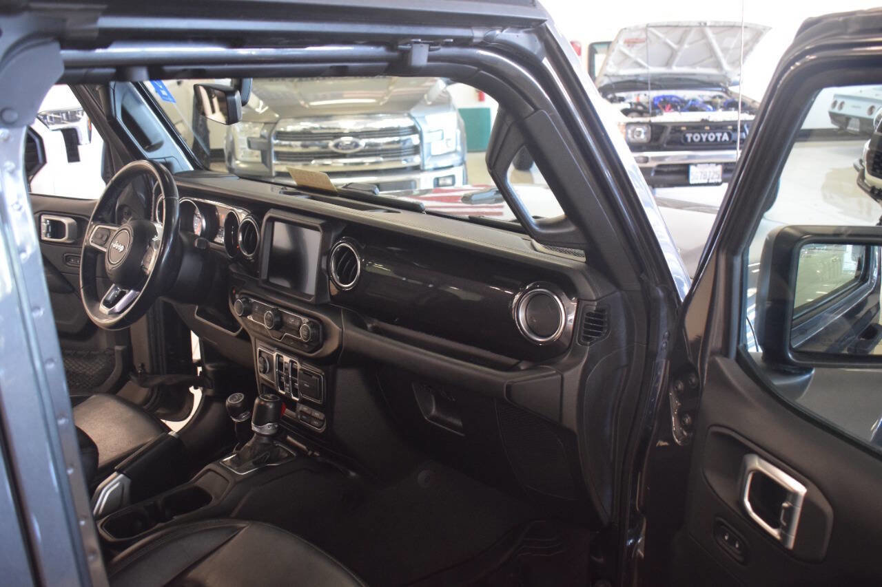 Used 2020 Jeep Wrangler Unlimited Sahara image 48