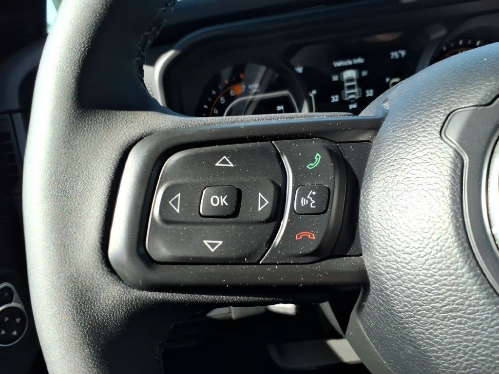 Used 2026 Jeep Wrangler Unlimited Rubicon AWD/4WD image 21