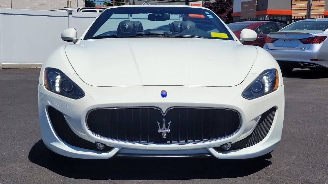 Used 2015 Maserati GranTurismo Sport RWD image 3