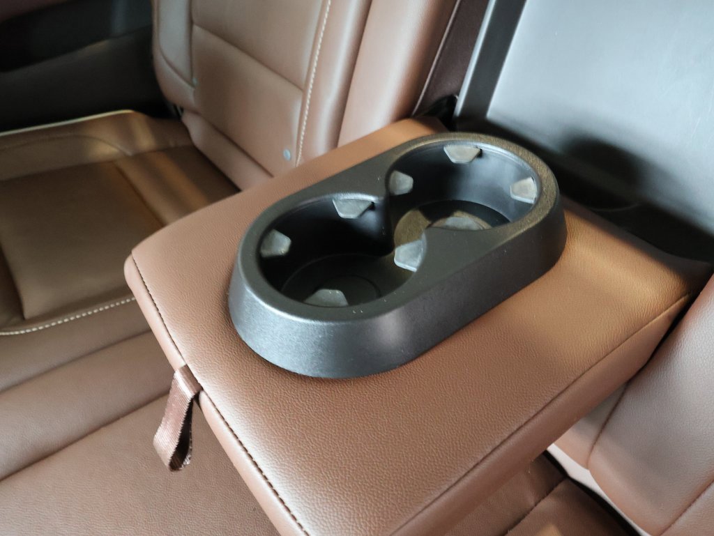 Certified 2016 Chevrolet Silverado 2500 High Country w/ Duramax Plus Package image 26