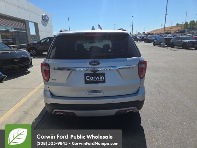 Used 2017 Ford Explorer XLT w/ Equipment Group 202A FWD image 6