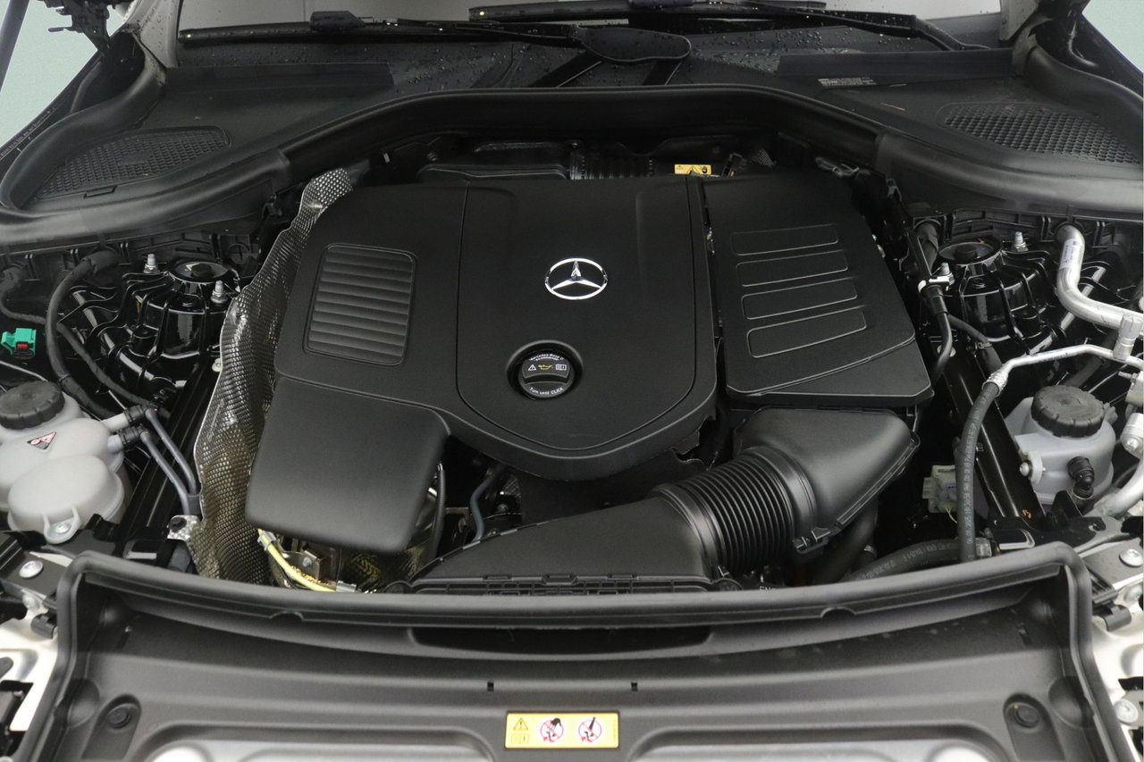 Certified 2025 Mercedes-Benz GLC 350e 4MATIC image 24