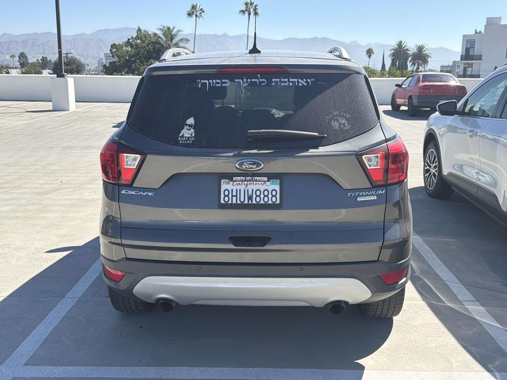 Used 2019 Ford Escape Titanium FWD image 15
