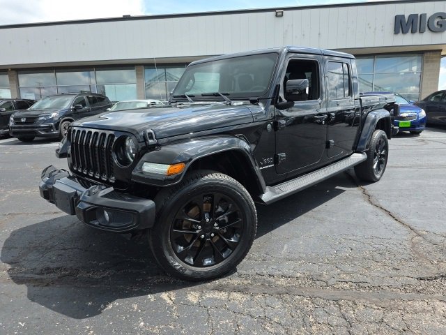 Used 2023 Jeep Gladiator Overland image 2