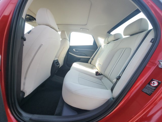 Certified 2022 Hyundai Sonata SEL w/ Convenience Package FWD image 17