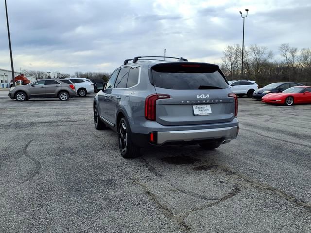 Used 2025 Kia Telluride S image 28