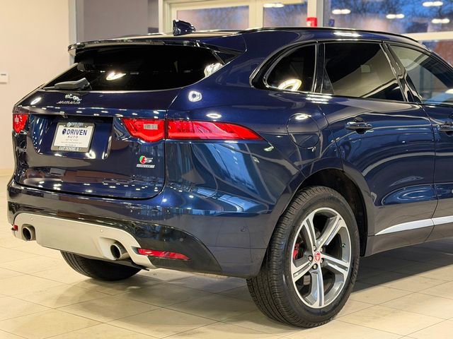 Used 2018 Jaguar F-PACE S image 14