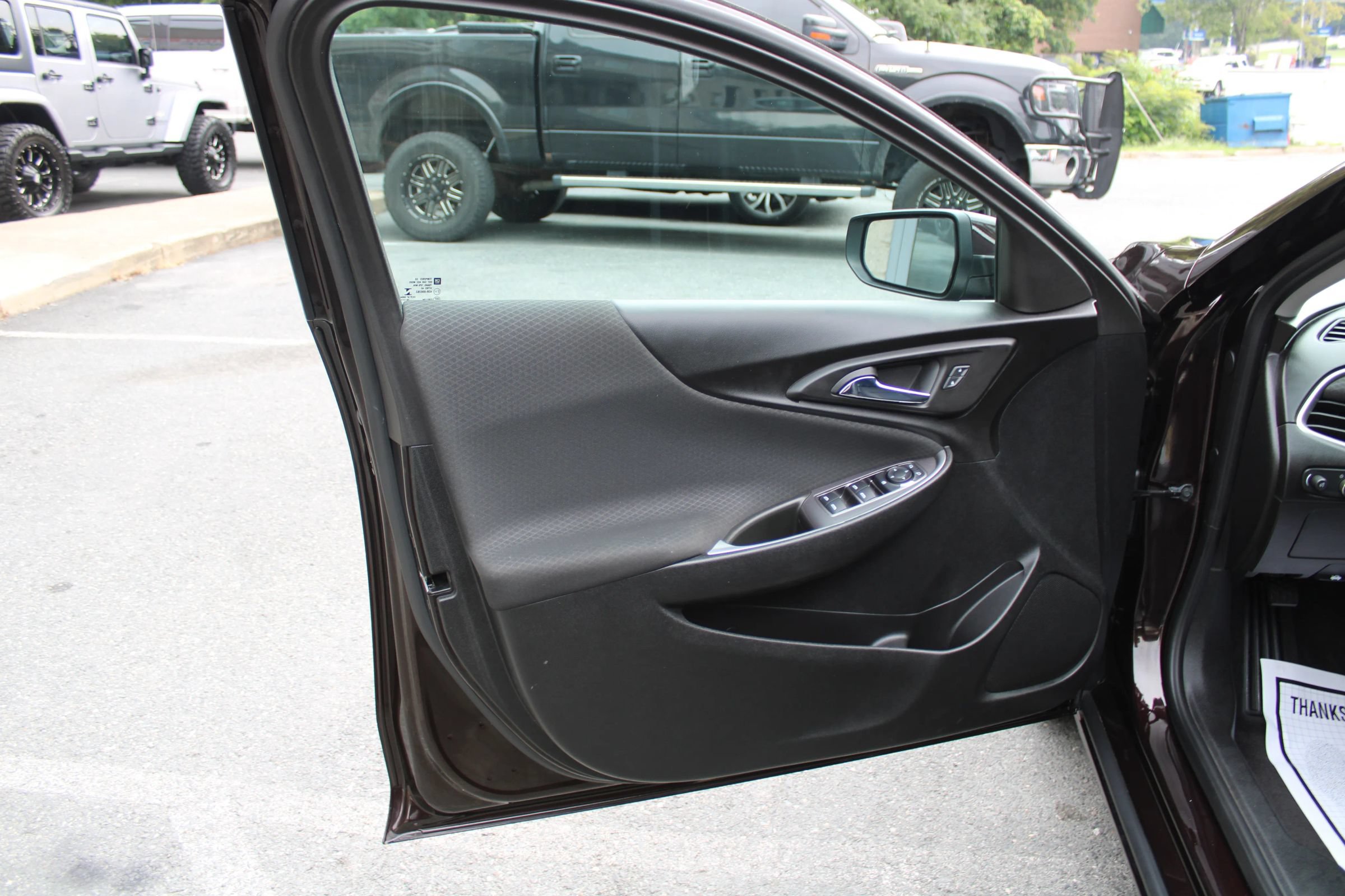 Used 2021 Chevrolet Malibu RS FWD image 23