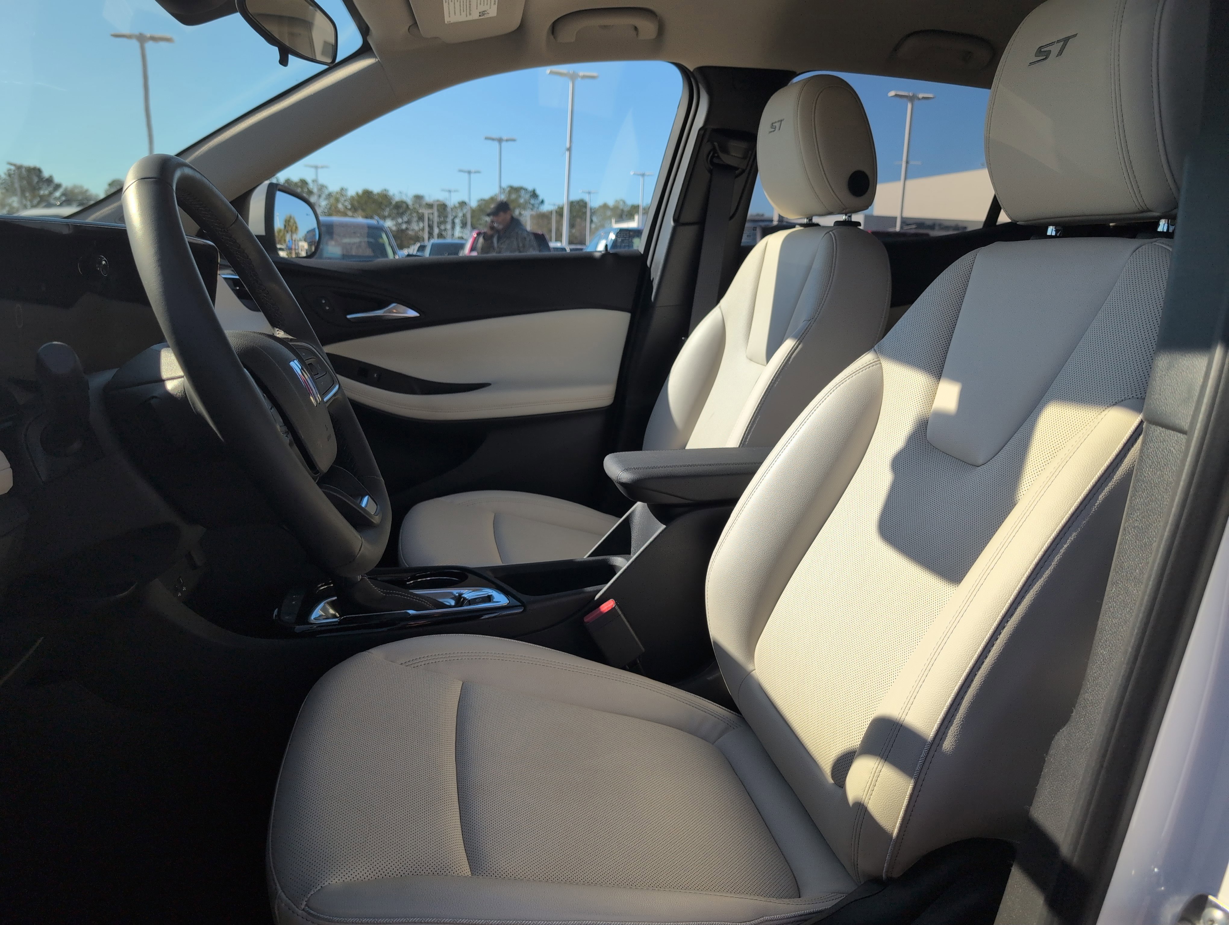 Certified 2025 Buick Encore GX Sport Touring image 13