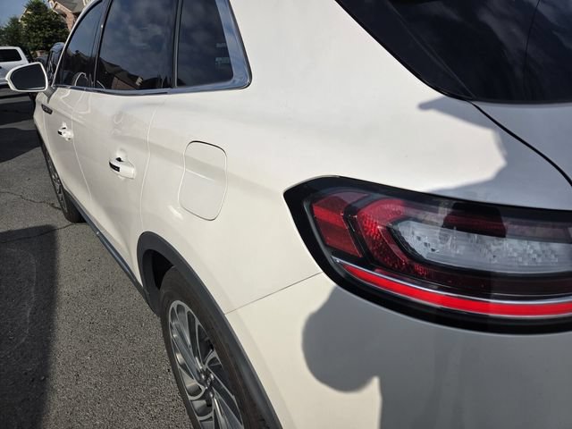 Certified 2019 Lincoln Nautilus Reserve AWD/4WD image 9