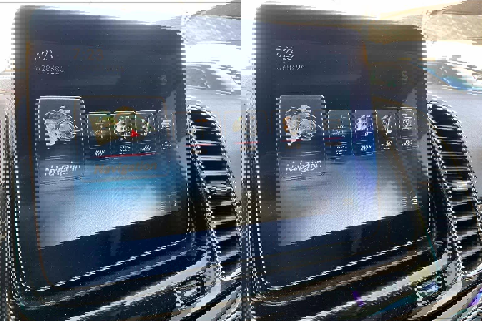 Used 2017 Mercedes-Benz GLE 350 4MATIC w/ Premium 2 Package image 32