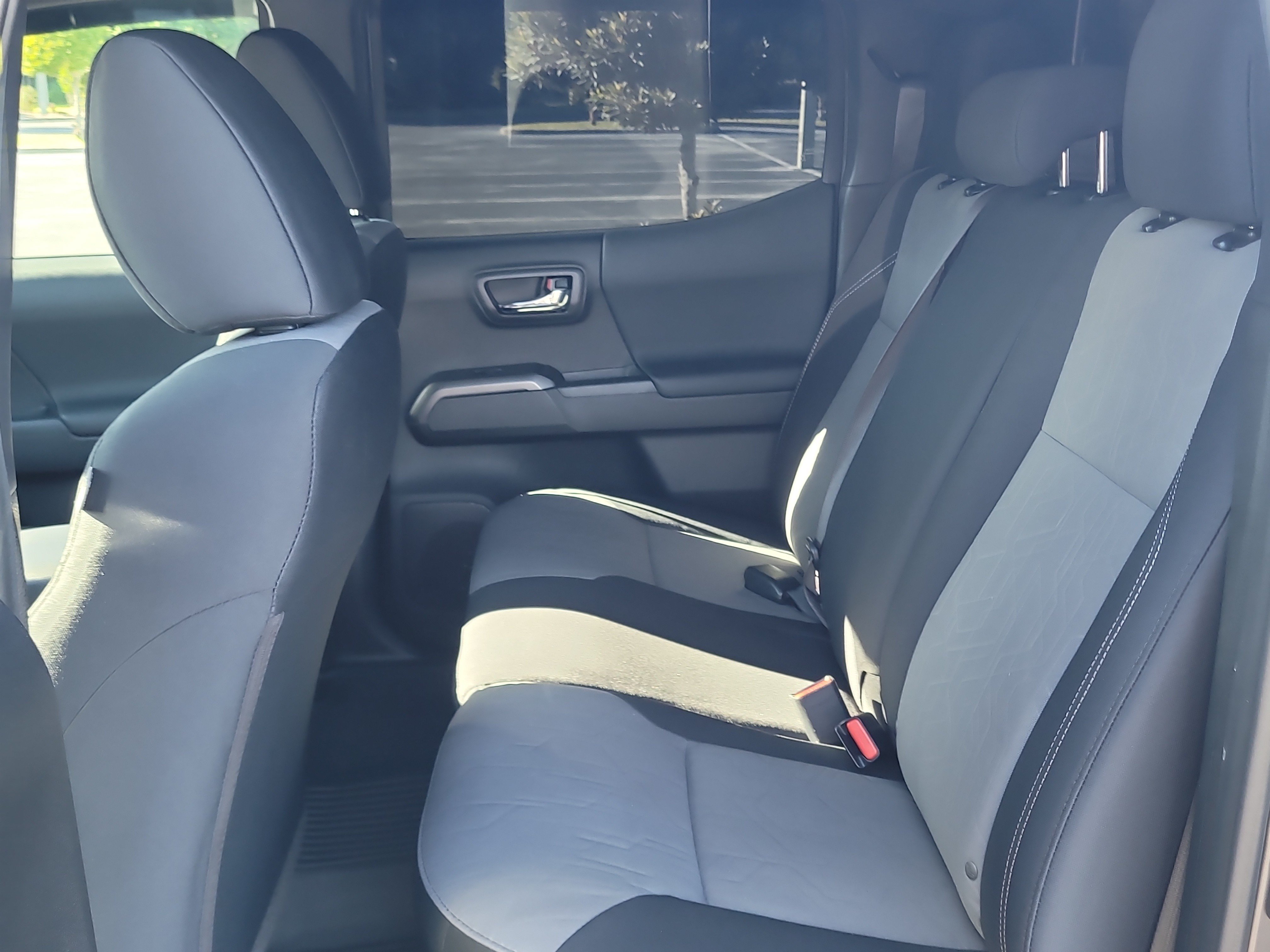 Used 2021 Toyota Tacoma TRD Sport RWD image 15