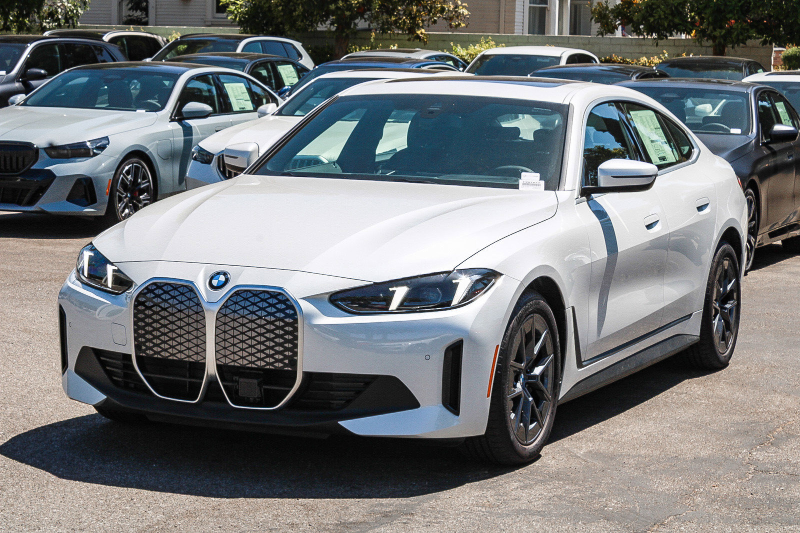 New 2026 BMW i4 xDrive40i w/ Premium Package AWD/4WD image 3