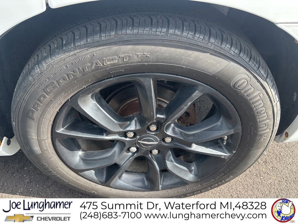 Used 2014 Chrysler 200 Limited w/ 200 Super S Group FWD image 12