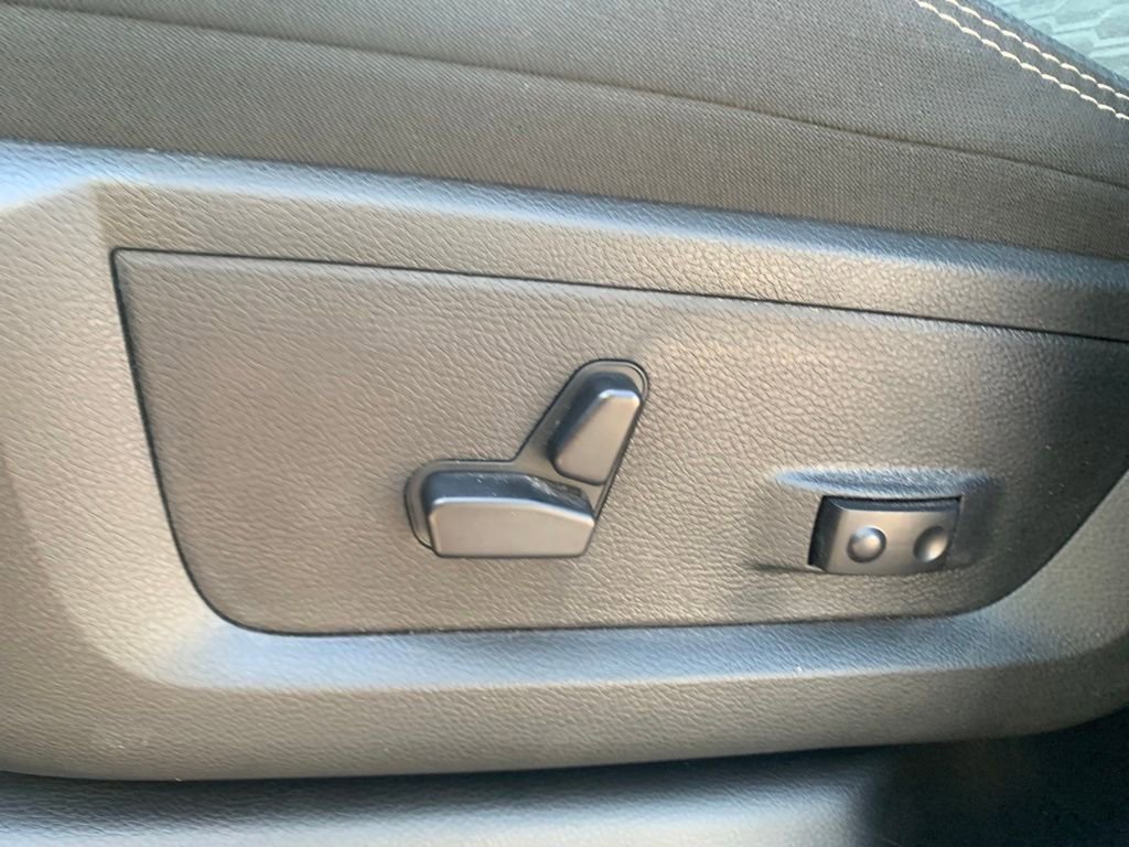 New 2025 RAM 2500 Big Horn AWD/4WD image 14