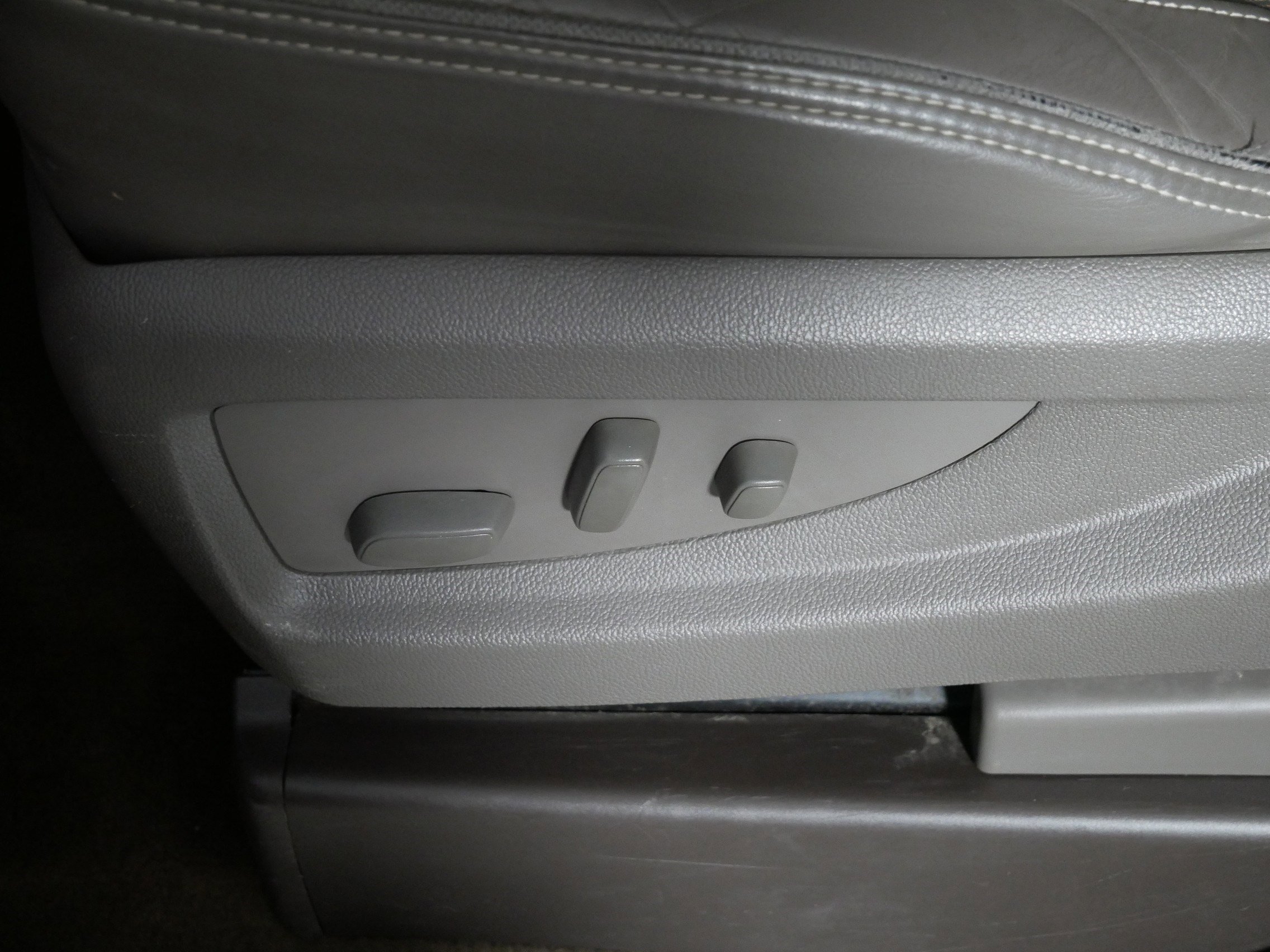 Used 2015 GMC Yukon Denali w/ Open Road Package image 20