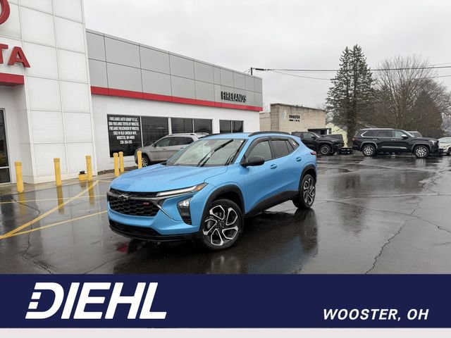Used 2025 Chevrolet Trax RS w/ Driver Confidence Package image 1