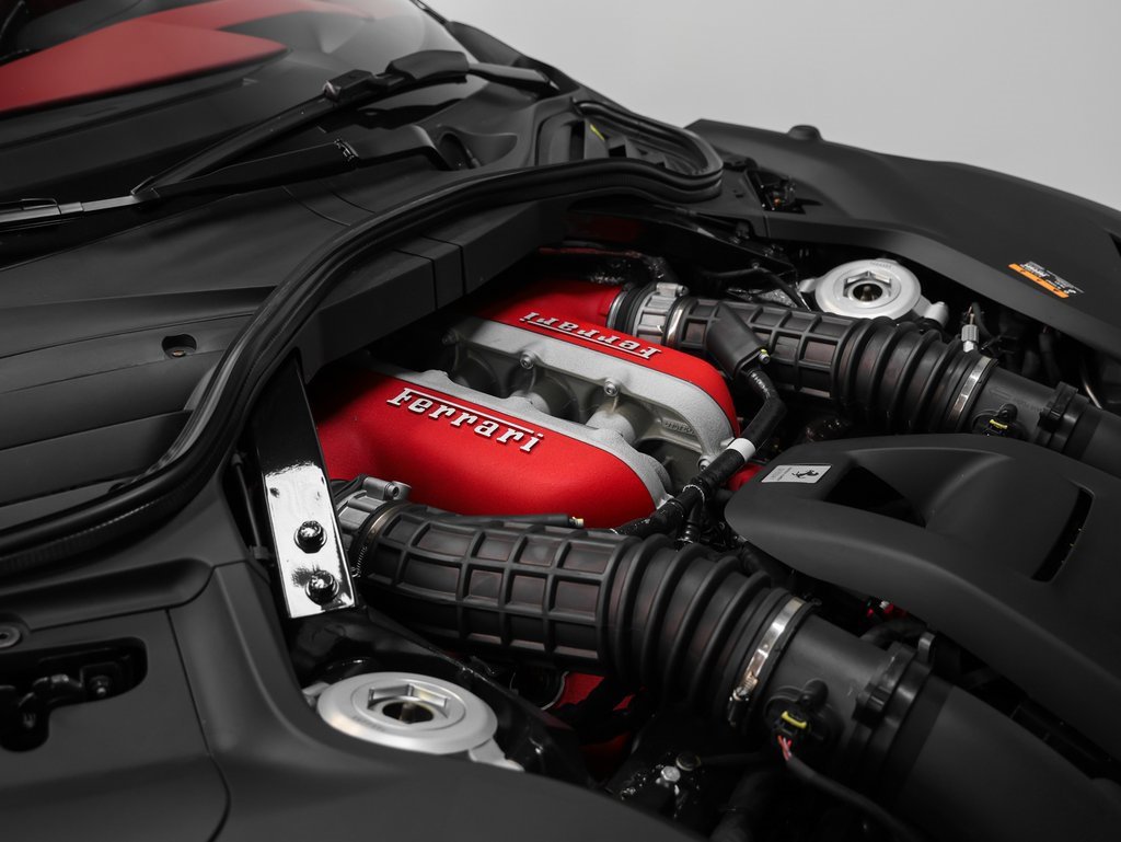 Used 2025 Ferrari Purosangue image 15