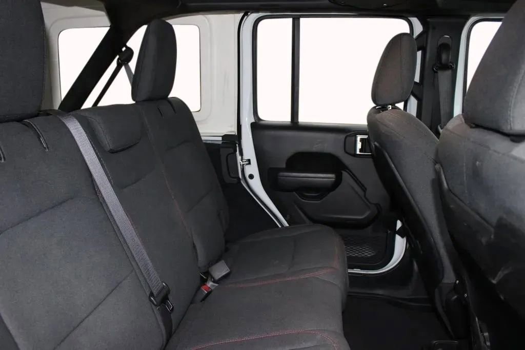 Used 2024 Jeep Wrangler Unlimited Rubicon image 25