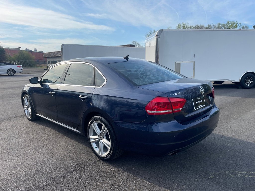 Used 2014 Volkswagen Passat 1.8T SE image 4