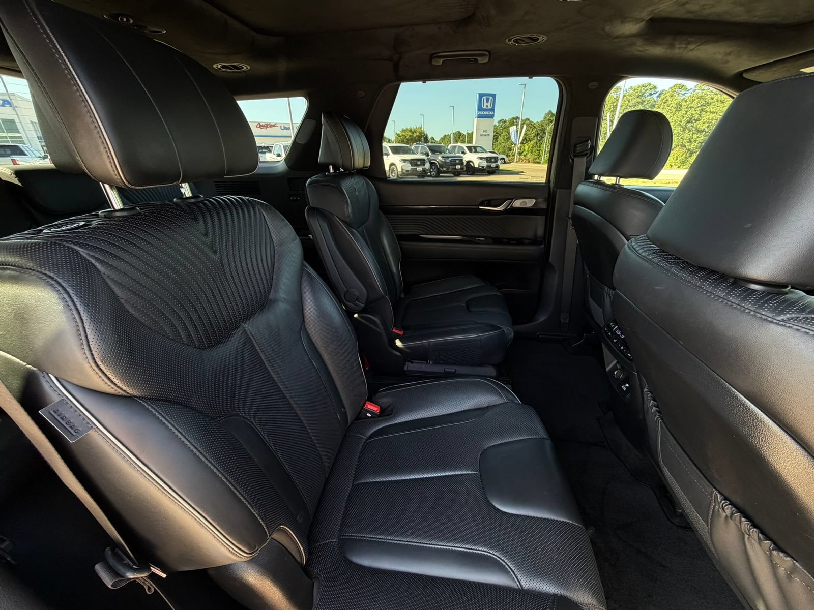 Used 2024 Hyundai Palisade Calligraphy AWD/4WD image 28
