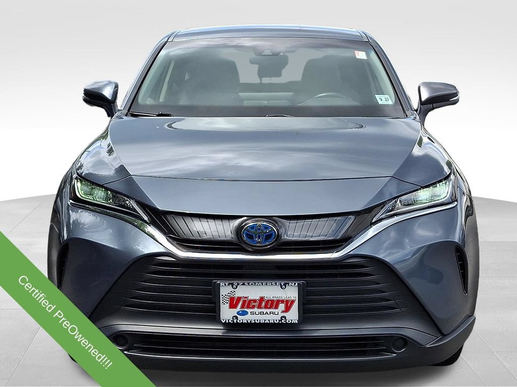 Used 2022 Toyota Venza LE AWD/4WD image 2
