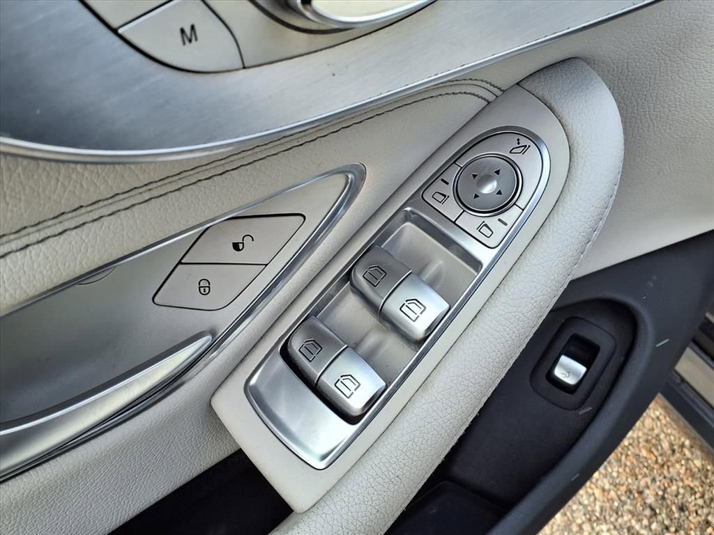 Used 2017 Mercedes-Benz C 300 4MATIC Cabriolet image 13