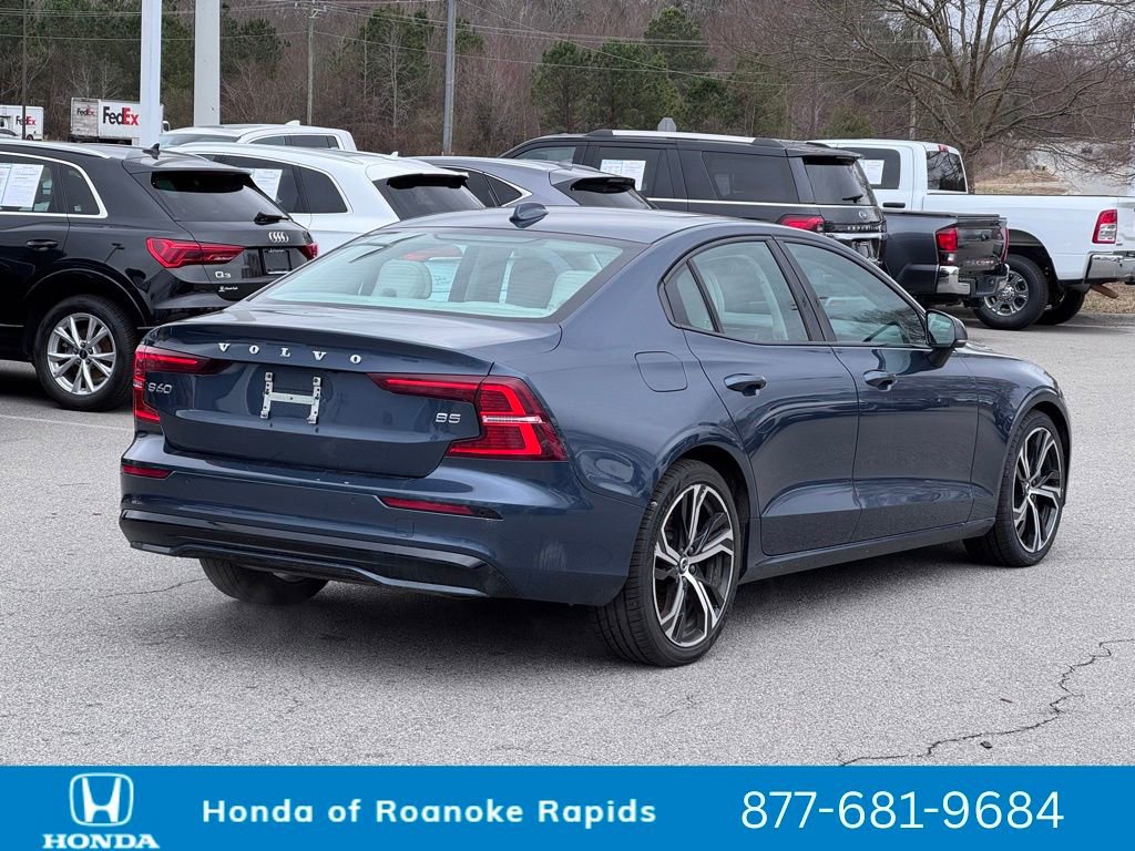 Used 2024 Volvo S60 B5 Core image 10