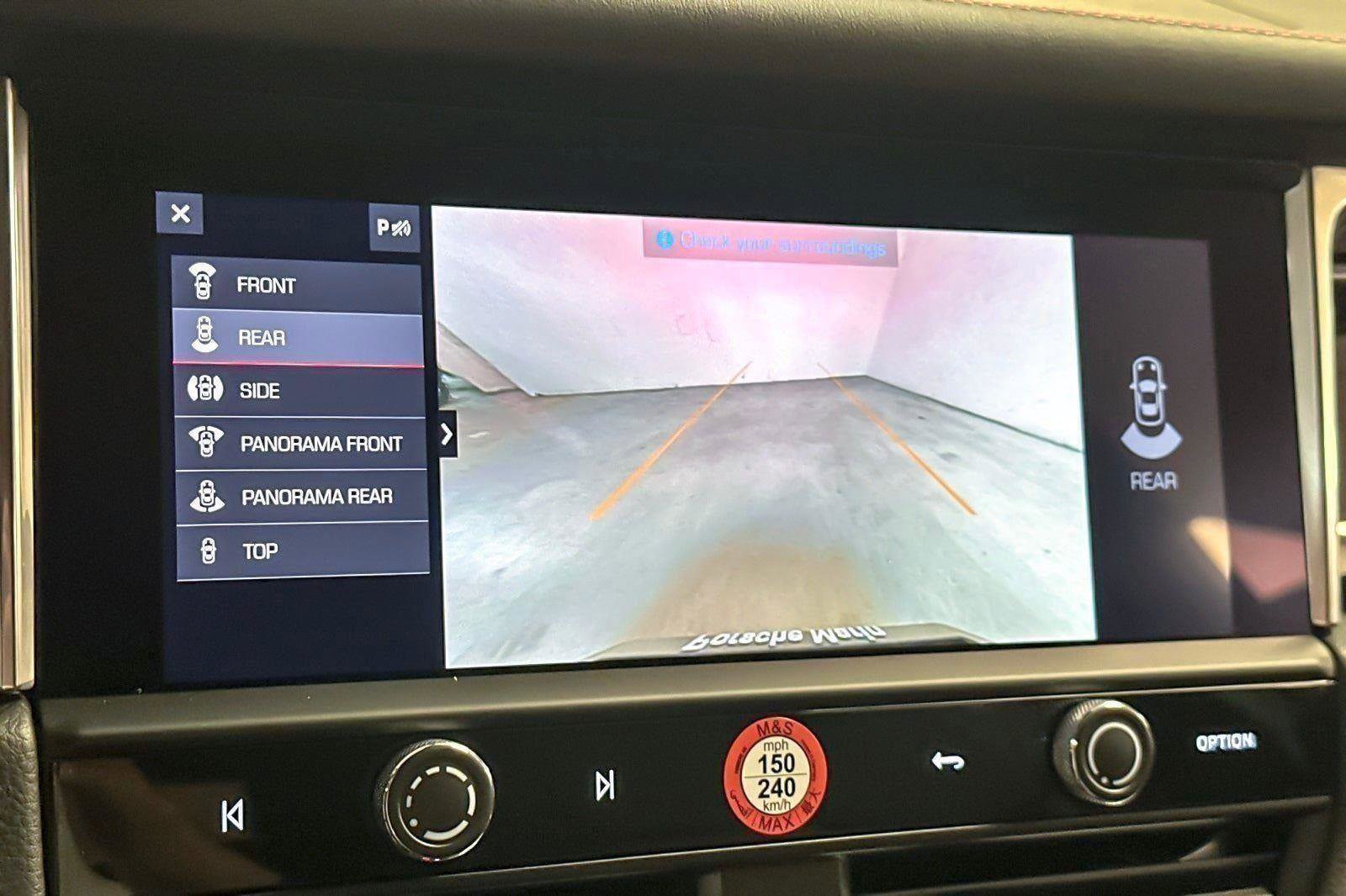 Certified 2025 Porsche Macan image 74