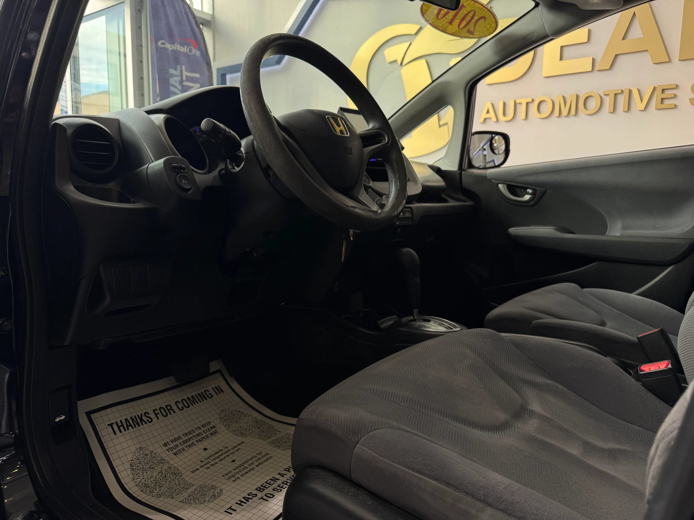 Used 2010 Honda Fit image 9