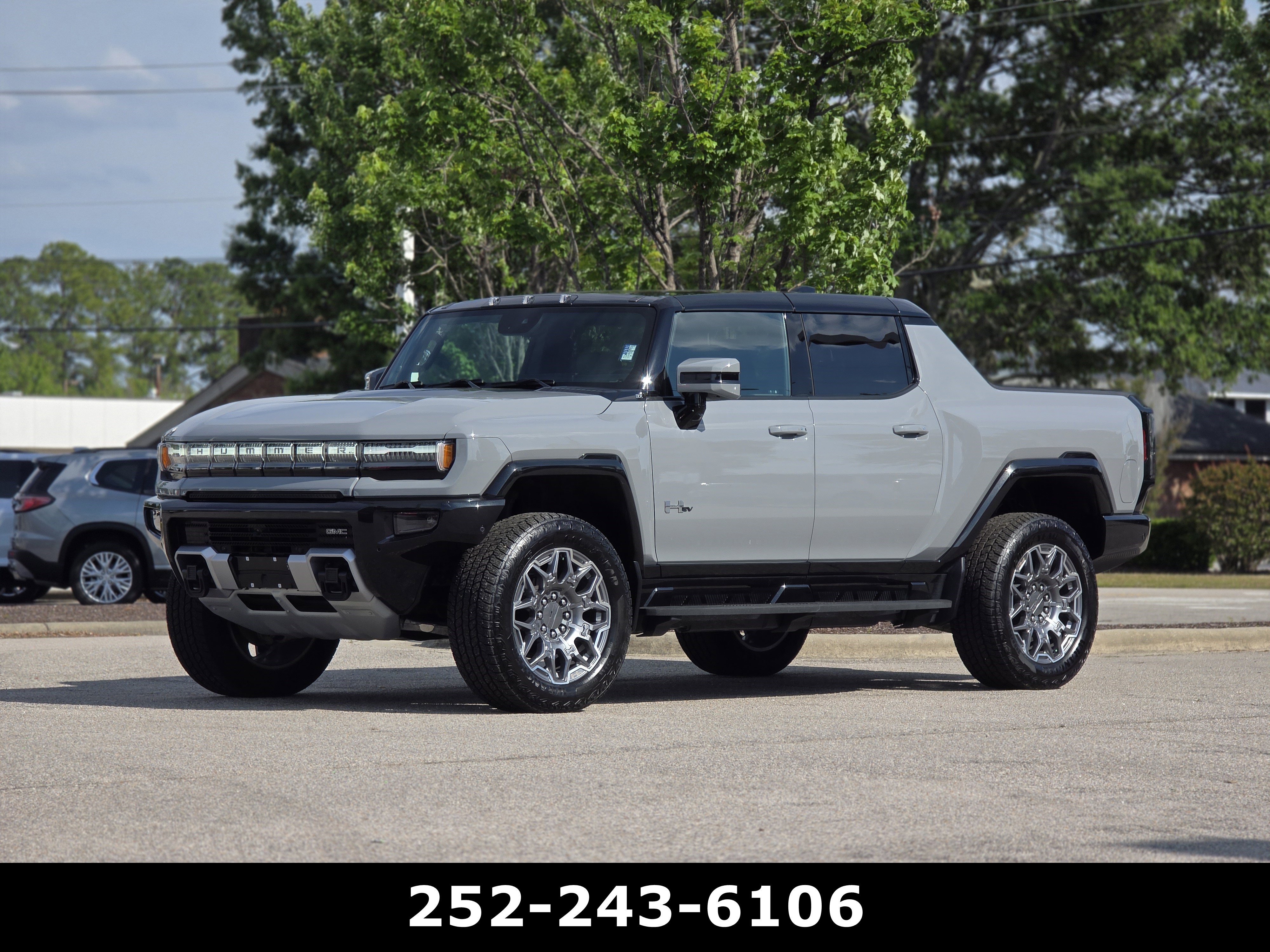Used 2025 GMC Hummer EV 3X AWD/4WD image 3