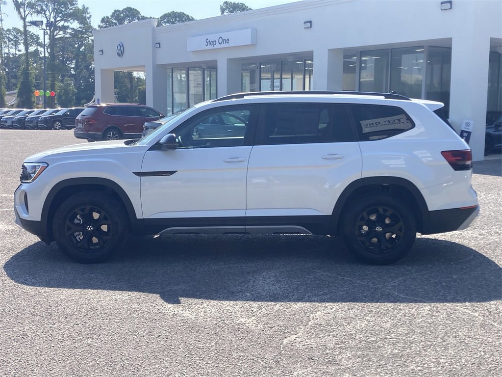 New 2026 Volkswagen Atlas Peak Edition image 4
