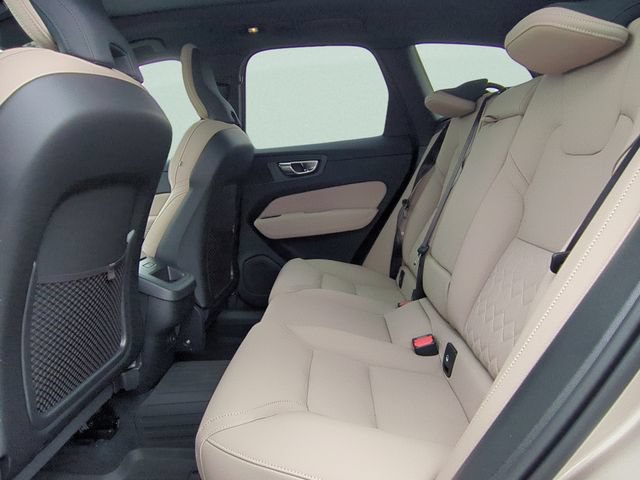 New 2026 Volvo XC60 B5 Plus w/ Protection Package Premier AWD/4WD image 9