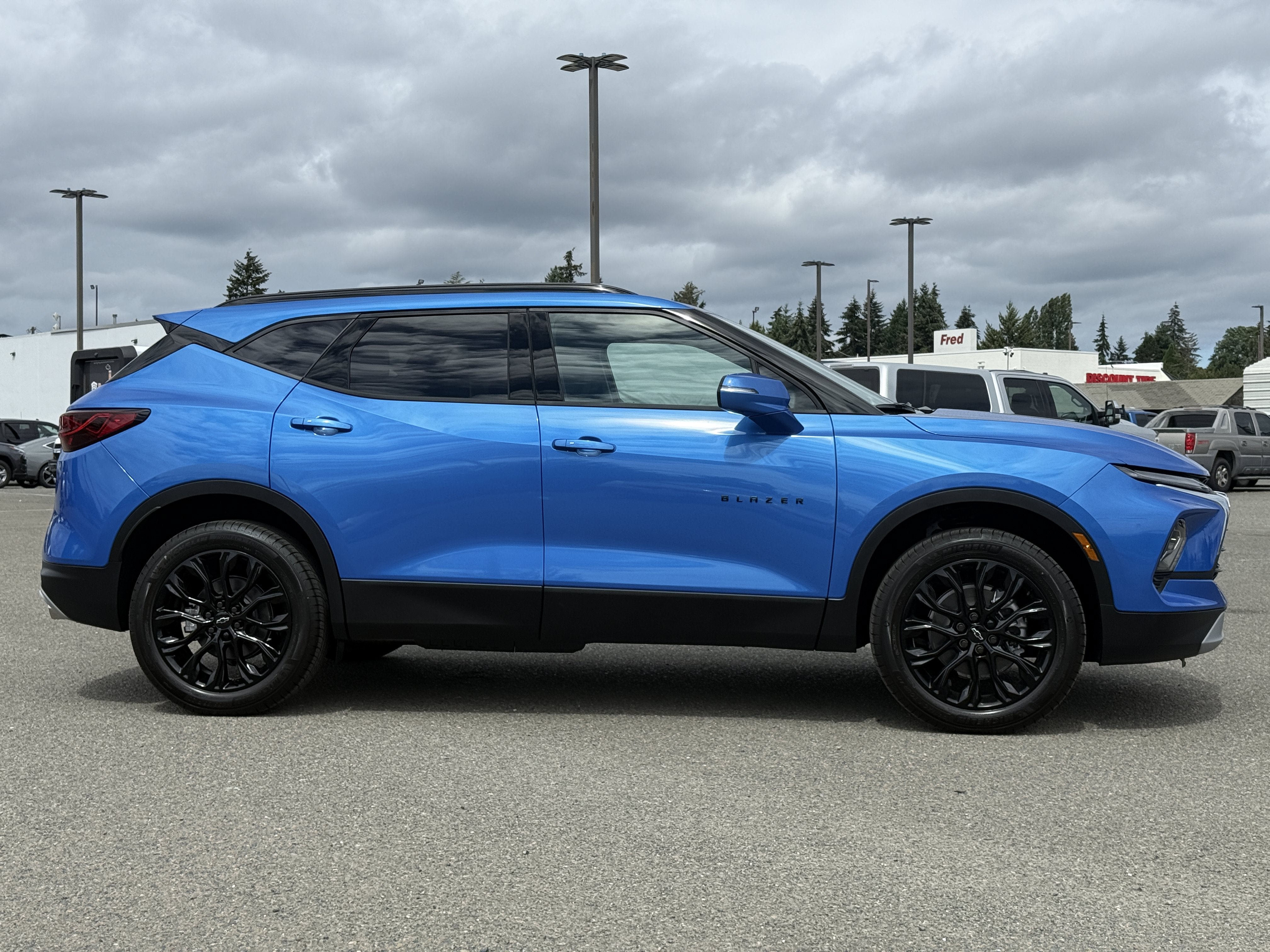 New 2026 Chevrolet Blazer LT w/ LPO, Black Sport Package AWD/4WD image 6