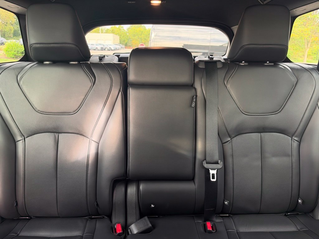 Used 2025 INFINITI QX60 Luxe w/ Black Edition AWD/4WD image 28