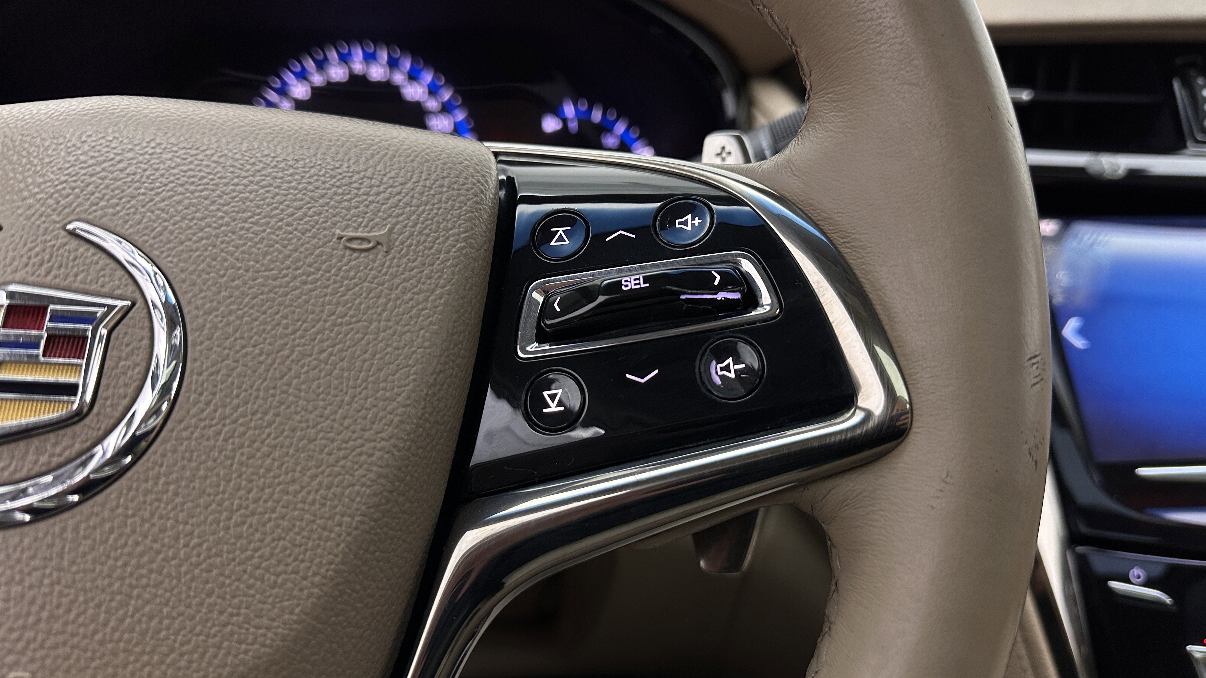 Used 2014 Cadillac CTS Luxury RWD image 28