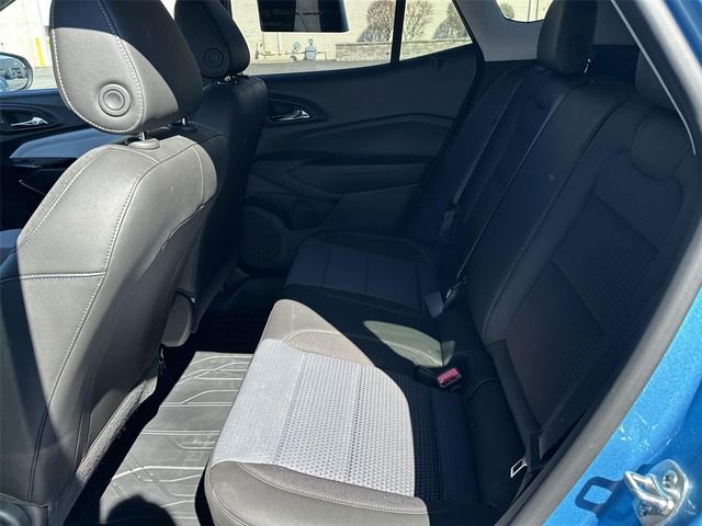 Used 2025 Chevrolet Trax LT w/ Driver Confidence Package FWD image 23