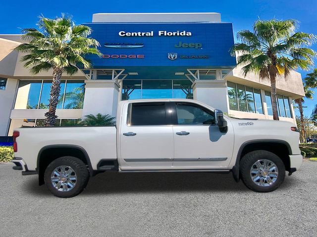Used 2024 Chevrolet Silverado 3500 High Country w/ High Country Premium Package image 4