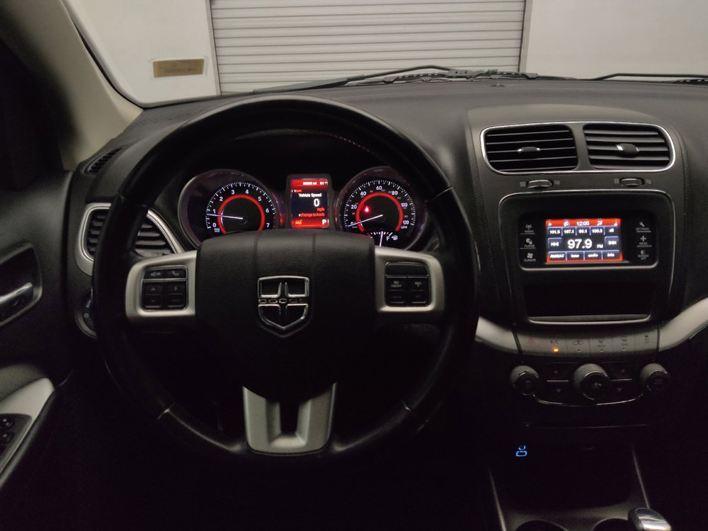 Used 2020 Dodge Journey SE w/ SE Popular Equipment Group FWD image 22