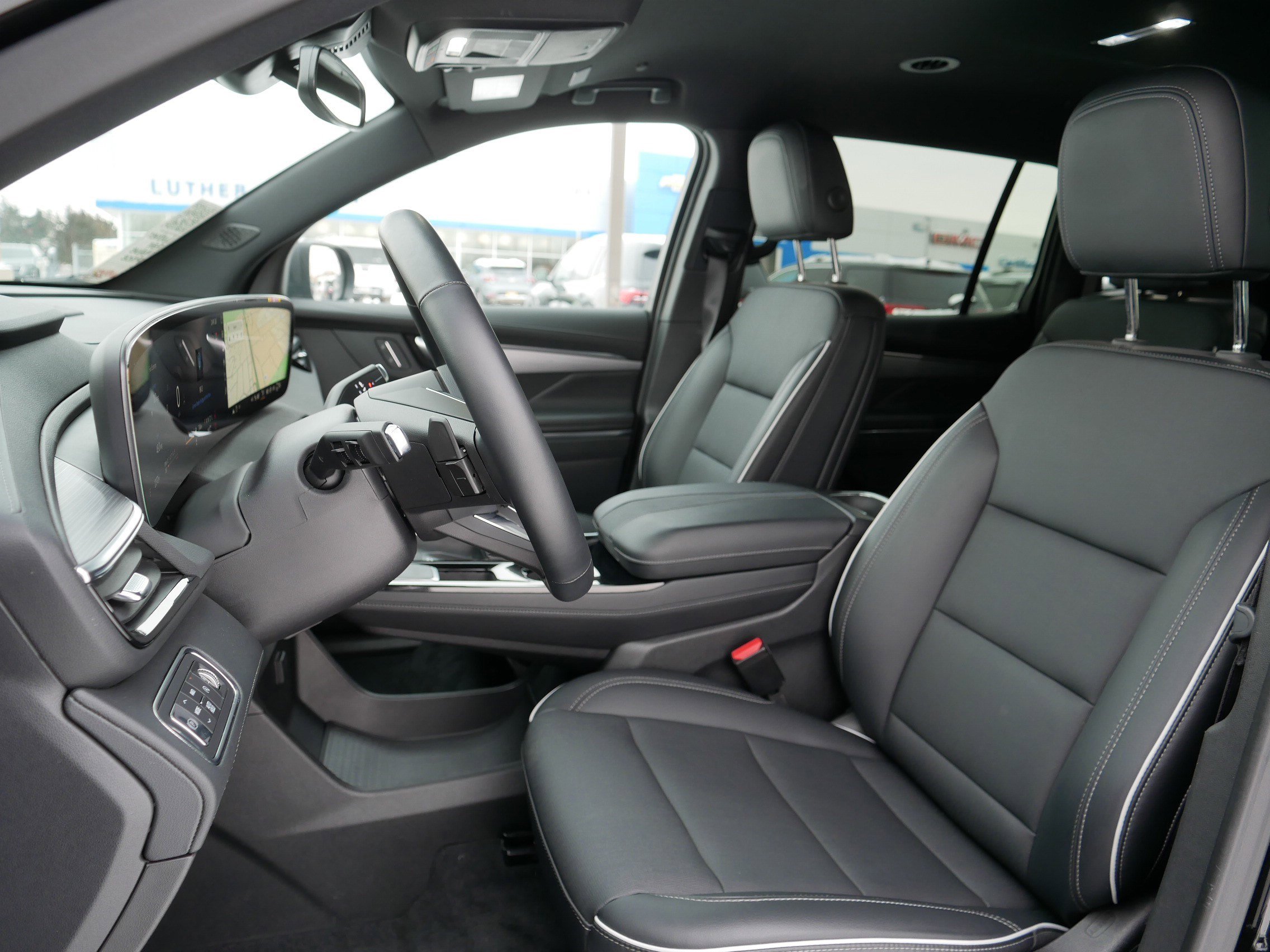 Used 2025 Buick Enclave Preferred image 33