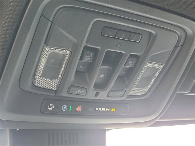 Used 2022 GMC Sierra 1500 AT4 w/ AT4 Preferred Package image 18