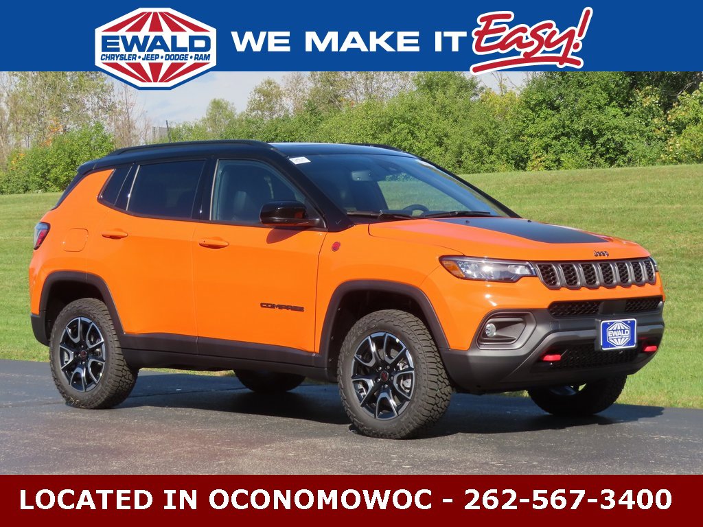 New 2026 Jeep Compass Trailhawk w/ Sun, Sound & Navigation Group image 1