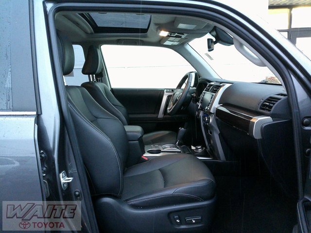 Used 2022 Toyota 4Runner Limited image 27